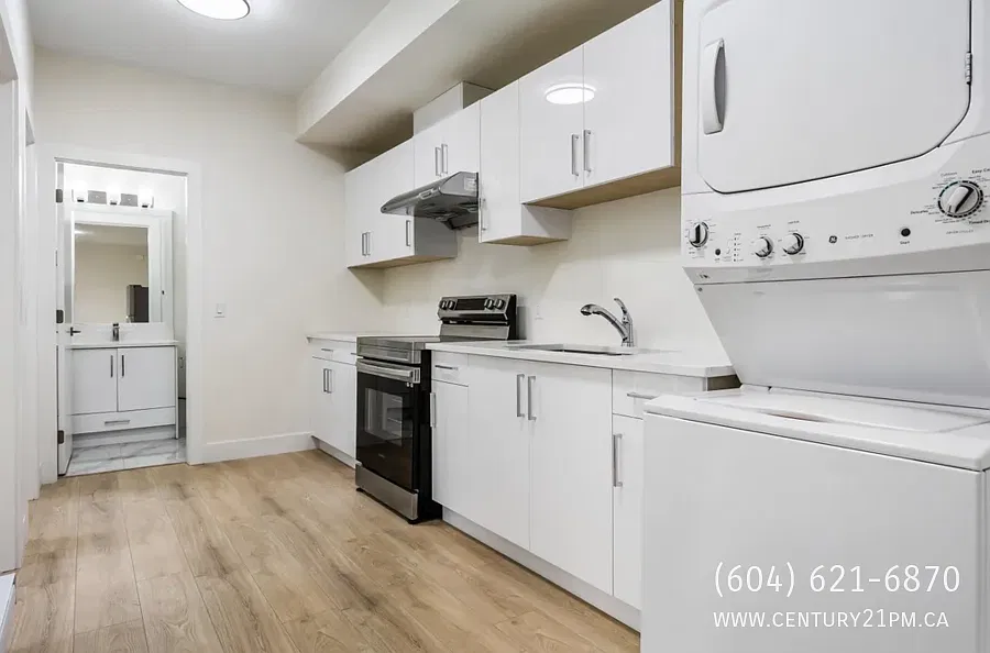 2 bed, 1.0 bath, 895 sqft, $1,600 — Photo 3