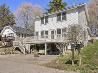 6674 Echo Dr NE, Rockford, MI 49341