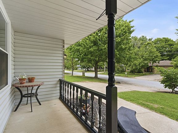5th image of 249 S Lulwood Avenue