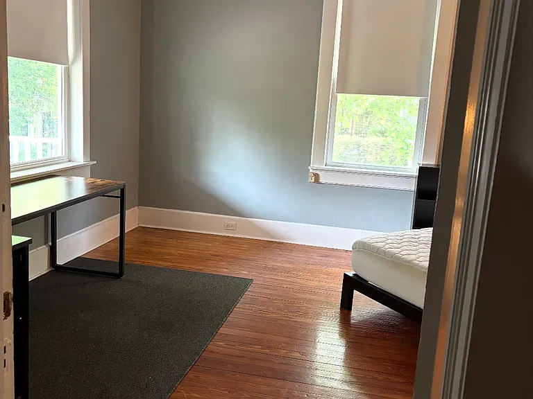 219 S Walker St #B — Photo 8