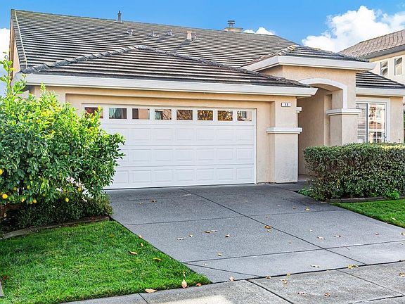 3rd image of 59 S Newport Drive