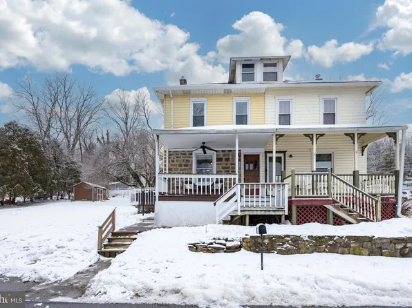 3262 Walnut St, Downingtown, PA 19335