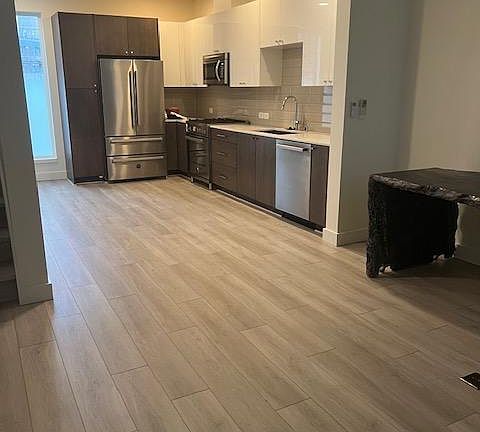 Kitchen, Dining and Living Area (1st Floor)