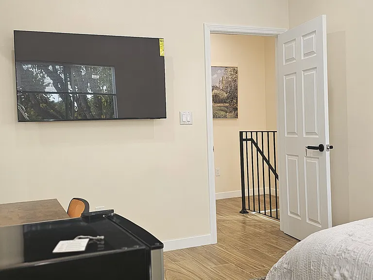 6920 Loma Verde Ave #1/2 — Photo 23