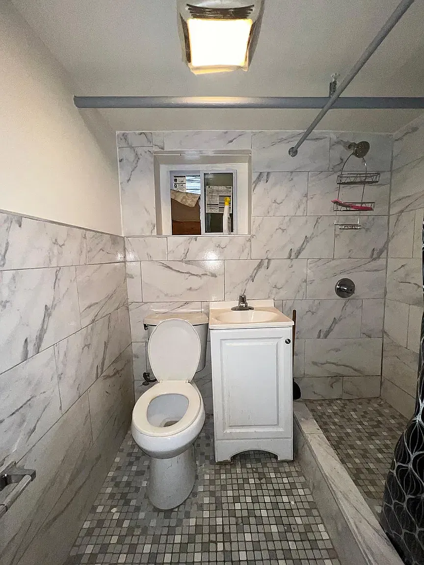 98 East 31st Street — Photo 2