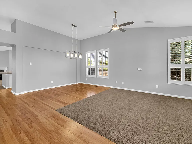 4798 Village Green Pkwy — Photo 3