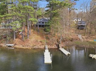 104 S Shore Dr, Sturbridge, MA 01566