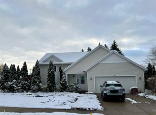 864 Bergin Farm Ct SE, Kentwood, MI 49508