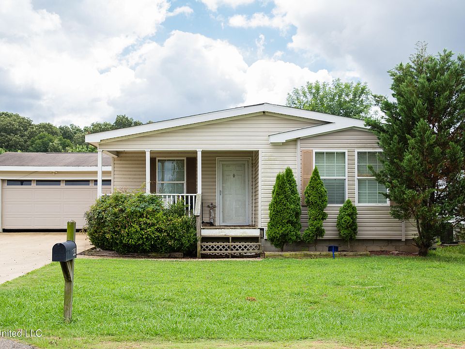 1st image of 44 Crest Oak Dr