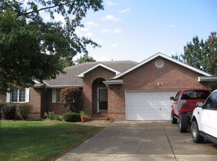 806 Ash St, Abilene, KS 67410