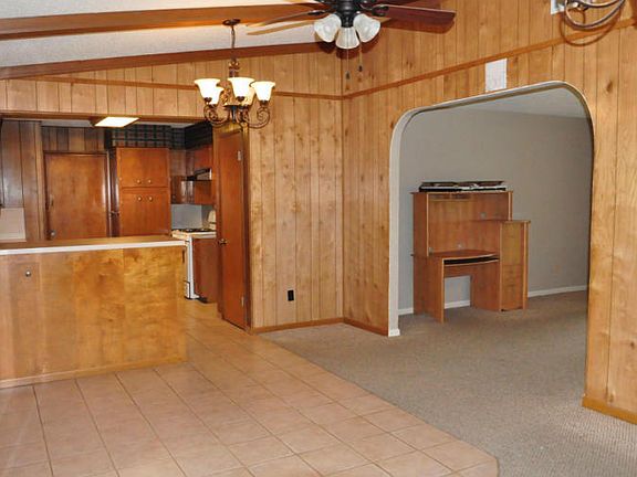2nd image of 212 Santa Monica Dr