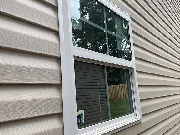 2nd image of 158 Highland Park Ct