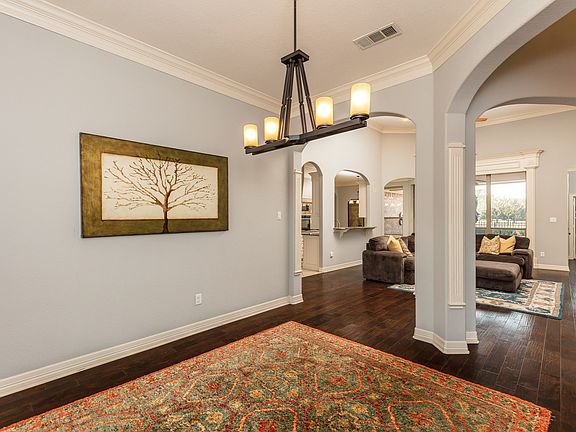 5th image of 8405 Forest Glenn Ct
