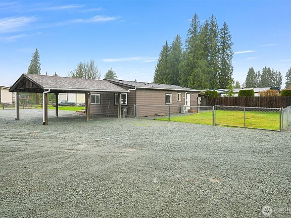 5th image of 9392 Thresher Avenue
