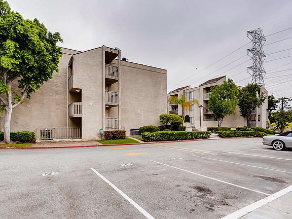 3rd image of 1610 Neil Armstrong St Unit 104