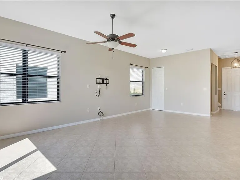 5374 Ferris Ave — Photo 7