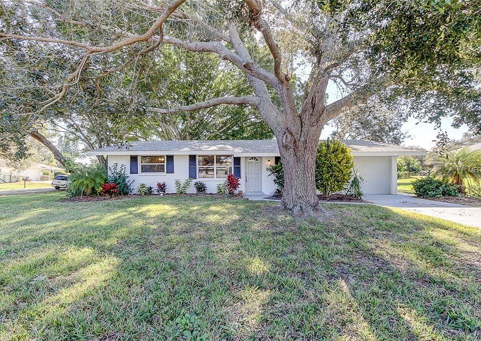 1st image of 130 Seminole Dr