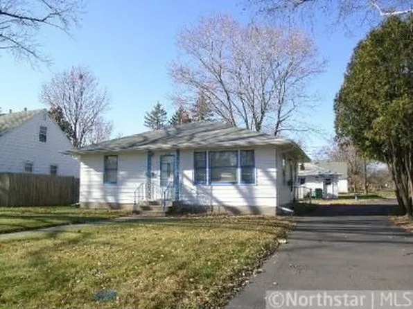 6139 Bryant Ave N, Brooklyn Center, MN 55430