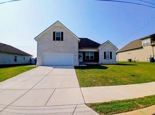 213 Meadowbrook Dr, Shelbyville, TN 37160