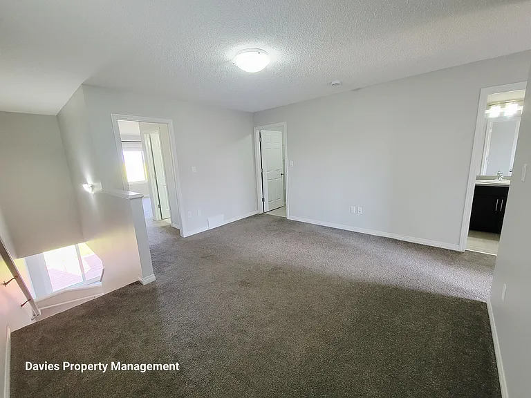 2792 Coughlan Grn SW — Photo 8