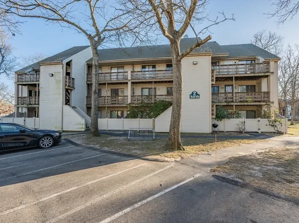 800 Bearses Way #2NB, Barnstable, MA 02630