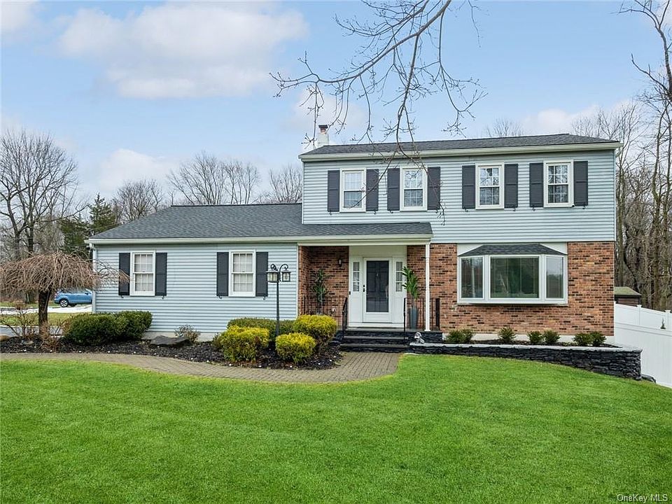 28 Old English Way, Wappingers Falls, NY 12590 | Zillow