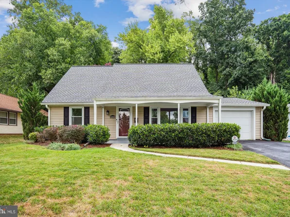 12808 Brunswick Ln, Bowie, MD 20715