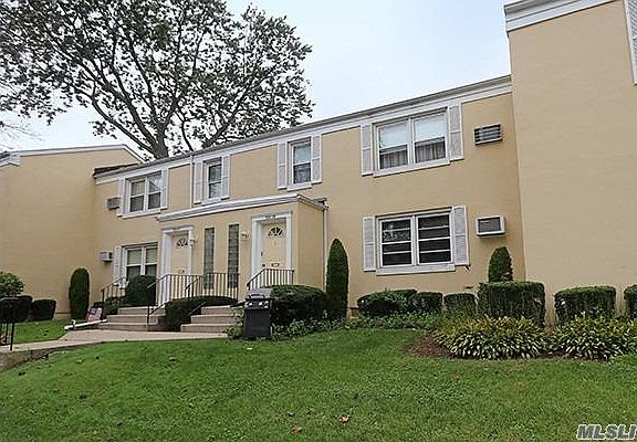3rd image of 252-29 72nd Ave #159A