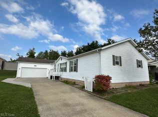 8928 Falcon Dr, Streetsboro, OH 44241