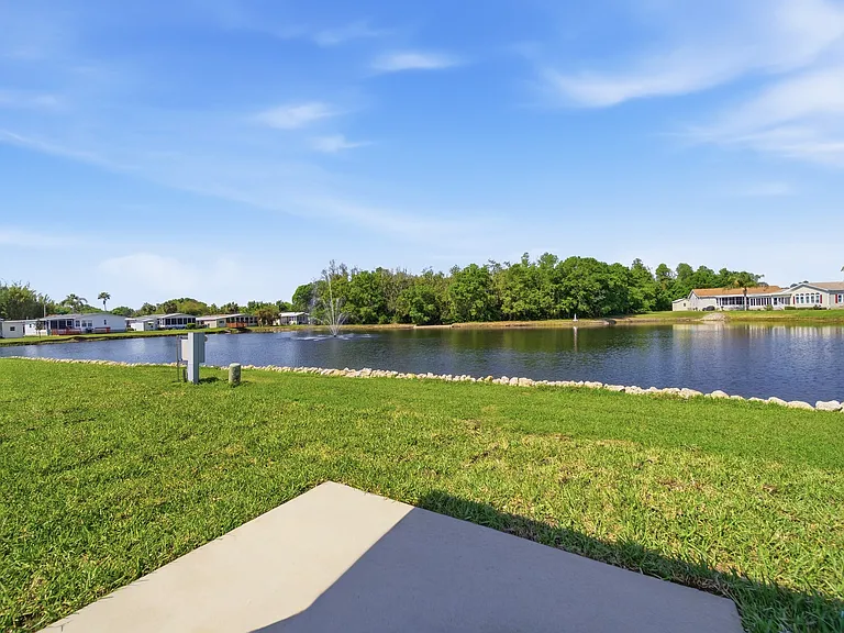 Royal Palm Village — Photo 42