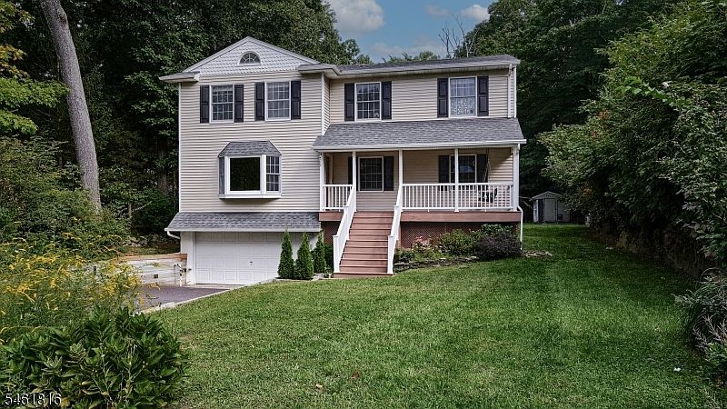 1st image of 18 Maple Rd