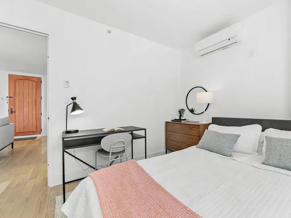 10 Lexington Avenue image 6 of 15