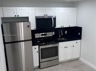 9301 NW 4th Ave APT 5, Miami, FL 33150