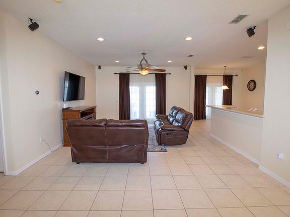 2nd image of 3062 Bay Laurel Cir N