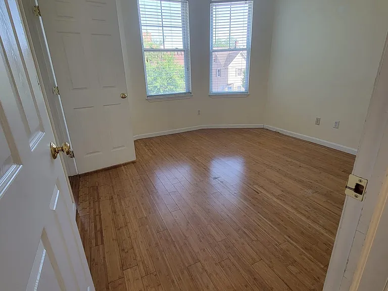 199 Van Winkle St #2 — Photo 6