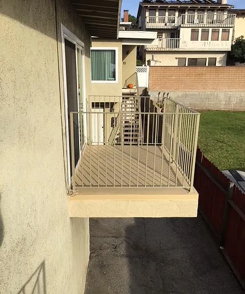 1850 Pacific Coast Hwy #3 — Photo 21