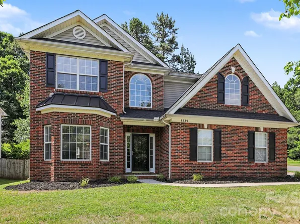 8539 Suttonview Dr, Charlotte, NC 28269