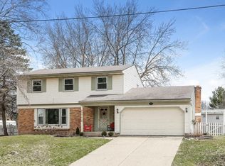 4840 Brookgate Dr NW, Comstock Park, MI 49321