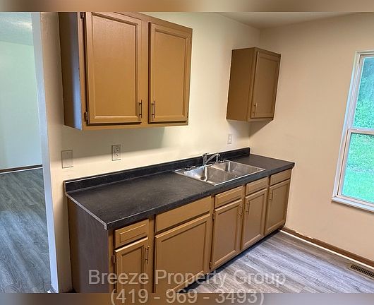5th image of 2963 Megan Cir