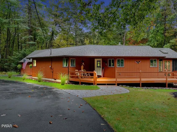 163 Indian Dr, Greentown, PA 18426