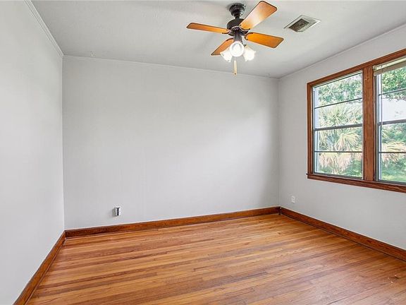 5th image of 435 Wagner St