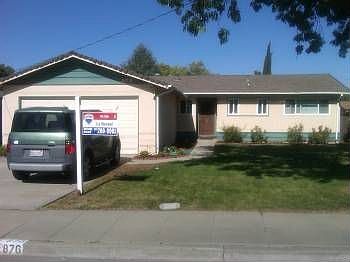 3rd image of 876 William Dr