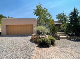 2107 Senda De Daniel, Santa Fe, NM 87501