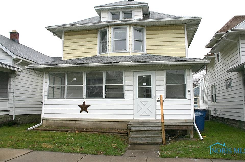 1st image of 944 Forsythe St