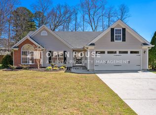 1325 Cedar Oak Ln, Lawrenceville, GA 30043