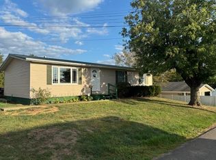 400 East St, Jackson, OH 45640