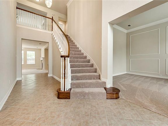 3rd image of 2600 Owl Creek Dr