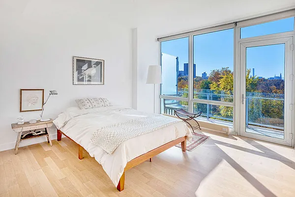 Rented by Isen & Company : Real Estate Advisors | media 16