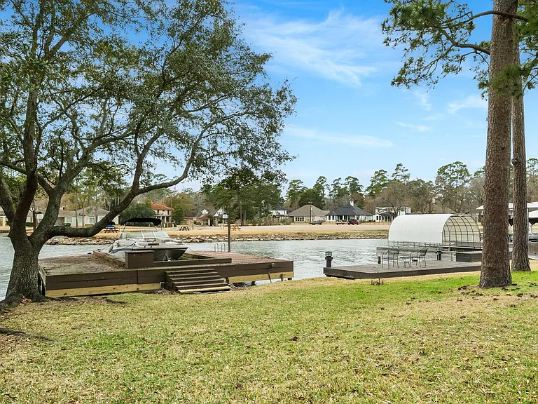 3203 Poe Dr — Photo 31