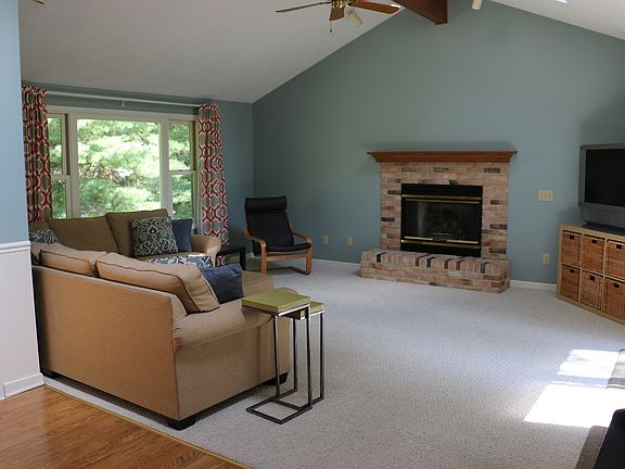 2nd image of 4423 Starlite Ave